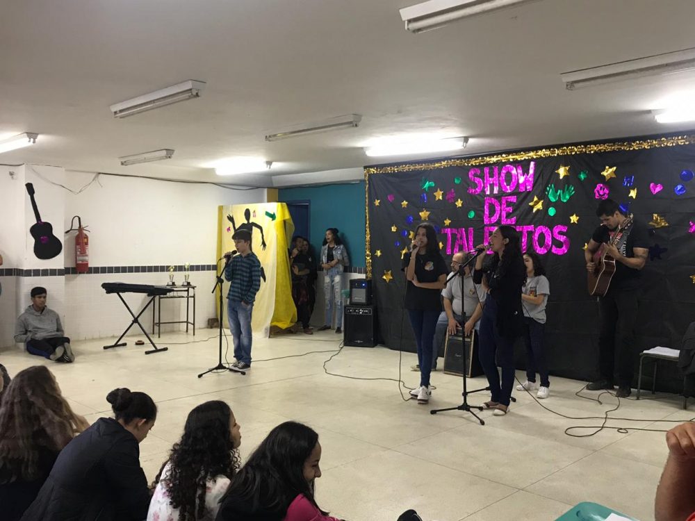 You are currently viewing EM Profª Neidy Angélica de Souza Coutinho promove a 3ª Edição do Show de Talentos NASC