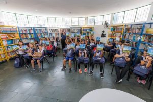Leia mais sobre o artigo Prefeitura de Teresópolis entrega kit de material escolar em unidades do bairro de São Pedro