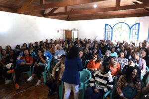 Leia mais sobre o artigo ‘Vozes que transformam: autoconhecimento, assertividade e gestão do tempo’ é tema de encontro da Secretaria de Educação