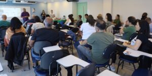 Leia mais sobre o artigo Saeb 2025: professores de Língua Portuguesa e de Matemática da Rede Municipal participam de Formação Continuada